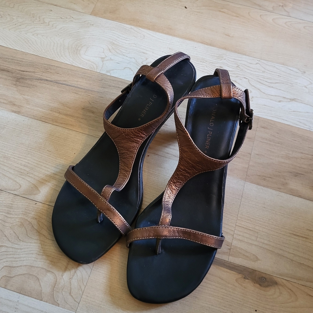 Donald J. Pliner Women's Bronze Sandals